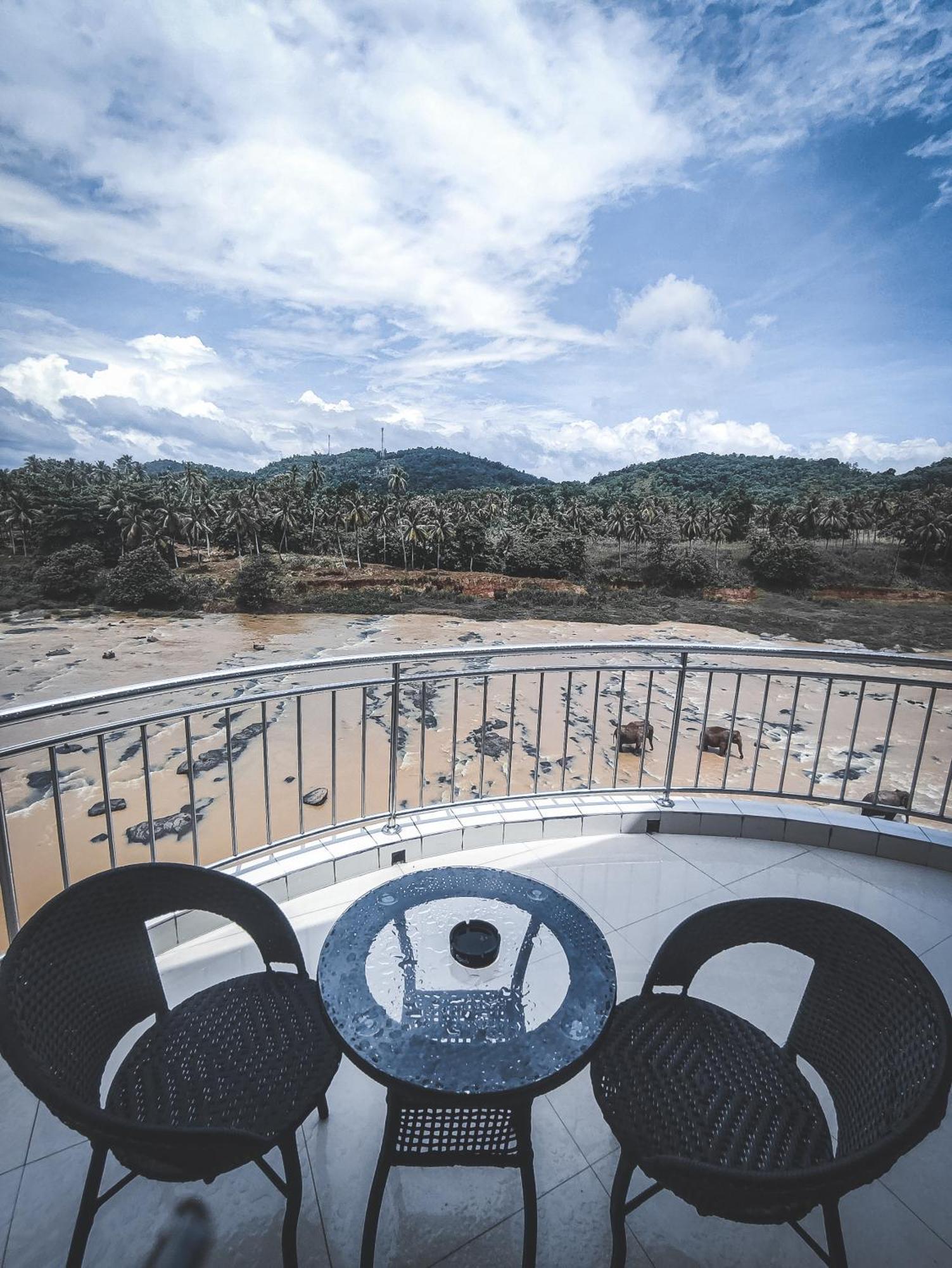 Hotel Elephant Park - New Deal! Half Off Airport Pickups Available Pinnawala  Exterior foto