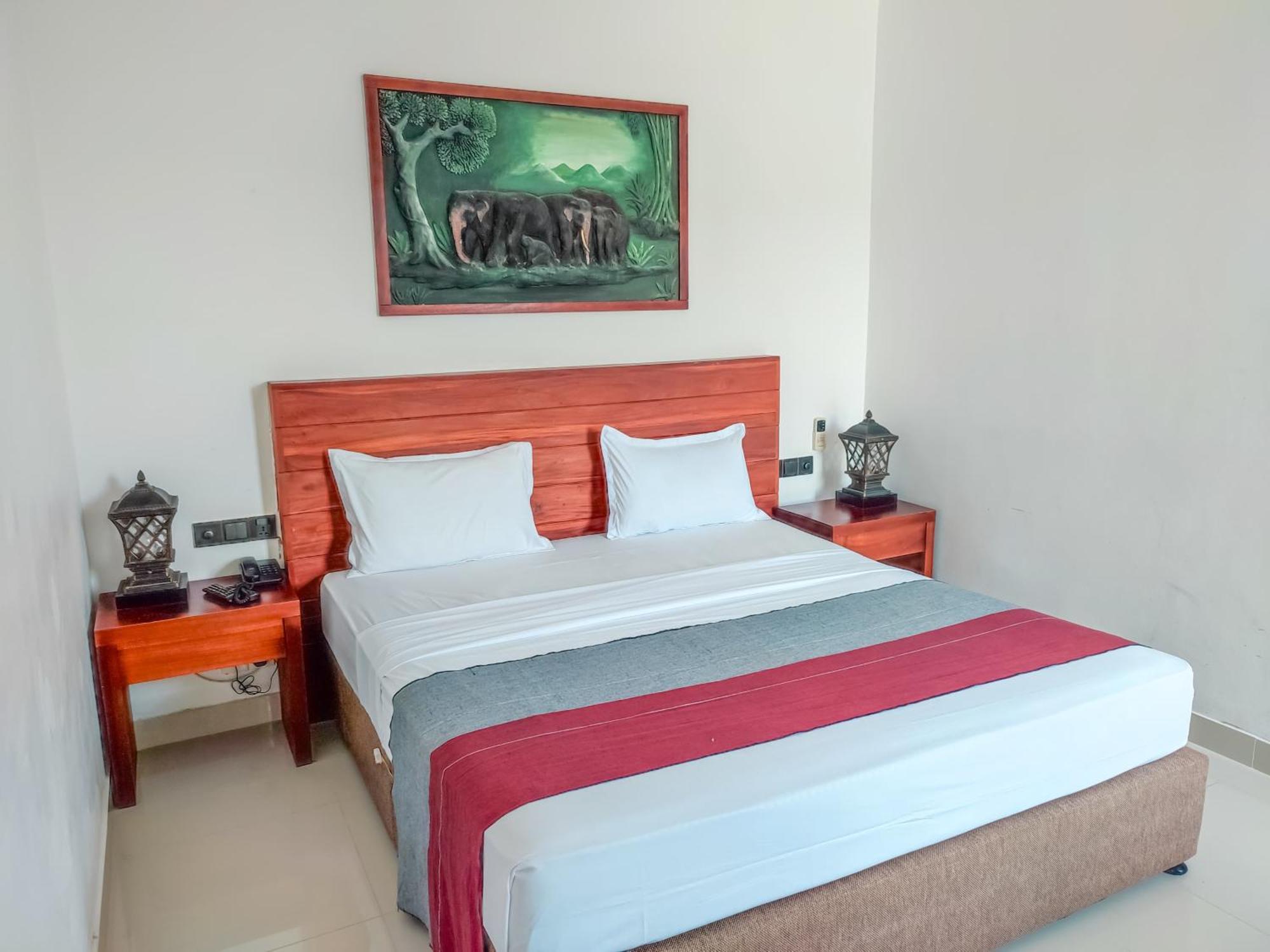 Hotel Elephant Park - New Deal! Half Off Airport Pickups Available Pinnawala  Exterior foto