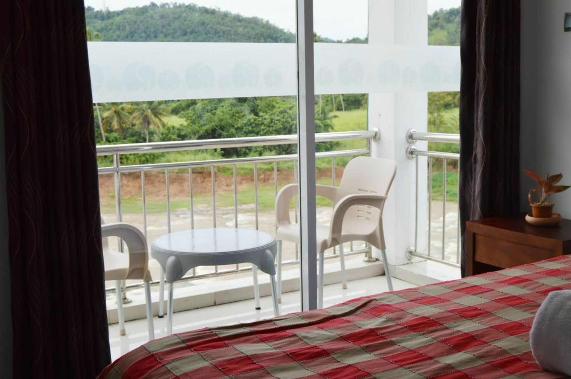 Hotel Elephant Park - New Deal! Half Off Airport Pickups Available Pinnawala  Exterior foto